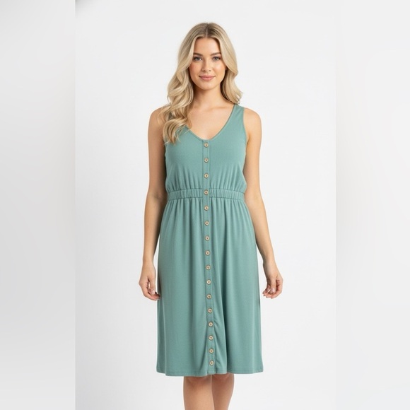 None Dresses & Skirts - Adorable green boho dress size large